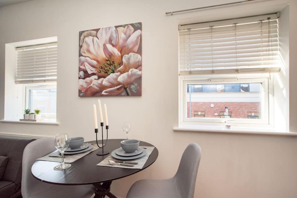Watford Central Serviced Apartments 2 view 4