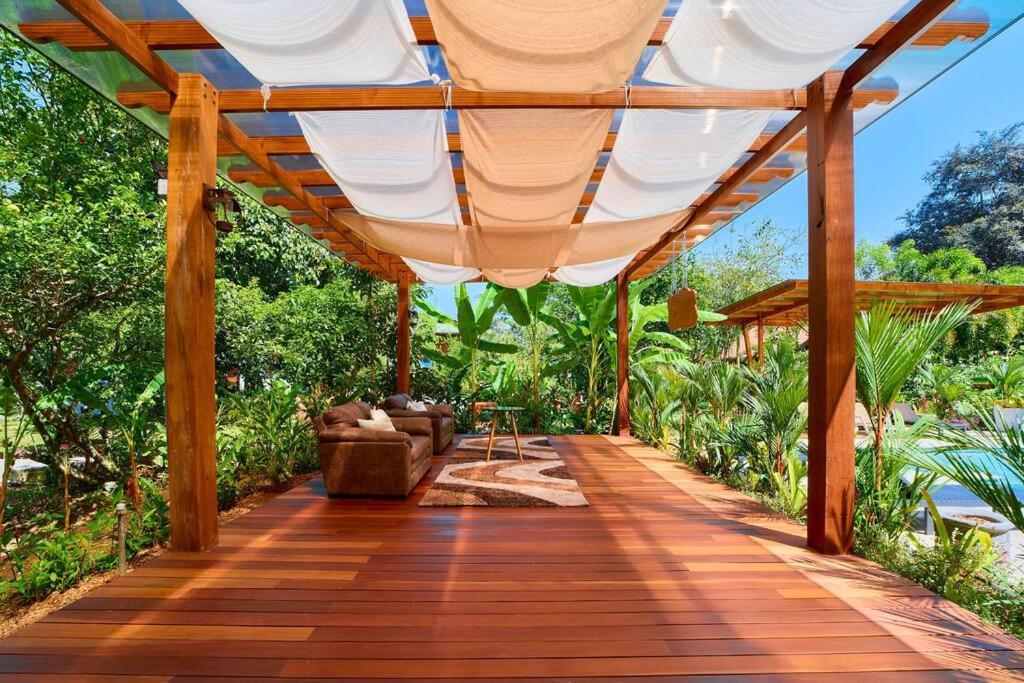 Casa Jeffrey - Beach Escape, Stunning views, Private Pool Steps to Ocean
