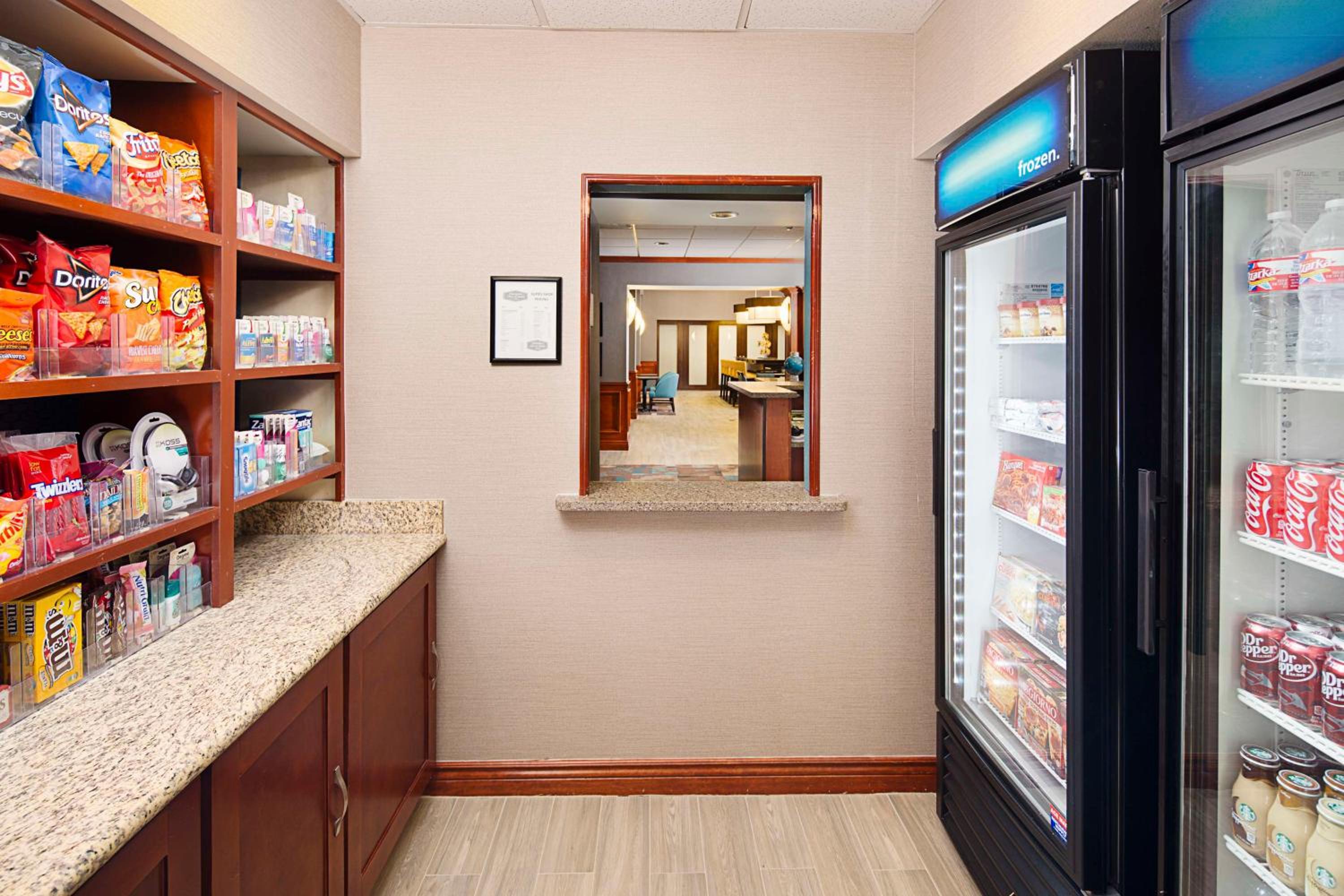 Dallas / Fort Worth Vacations - Hampton Inn  Suites - Mansfield - Property Image 4