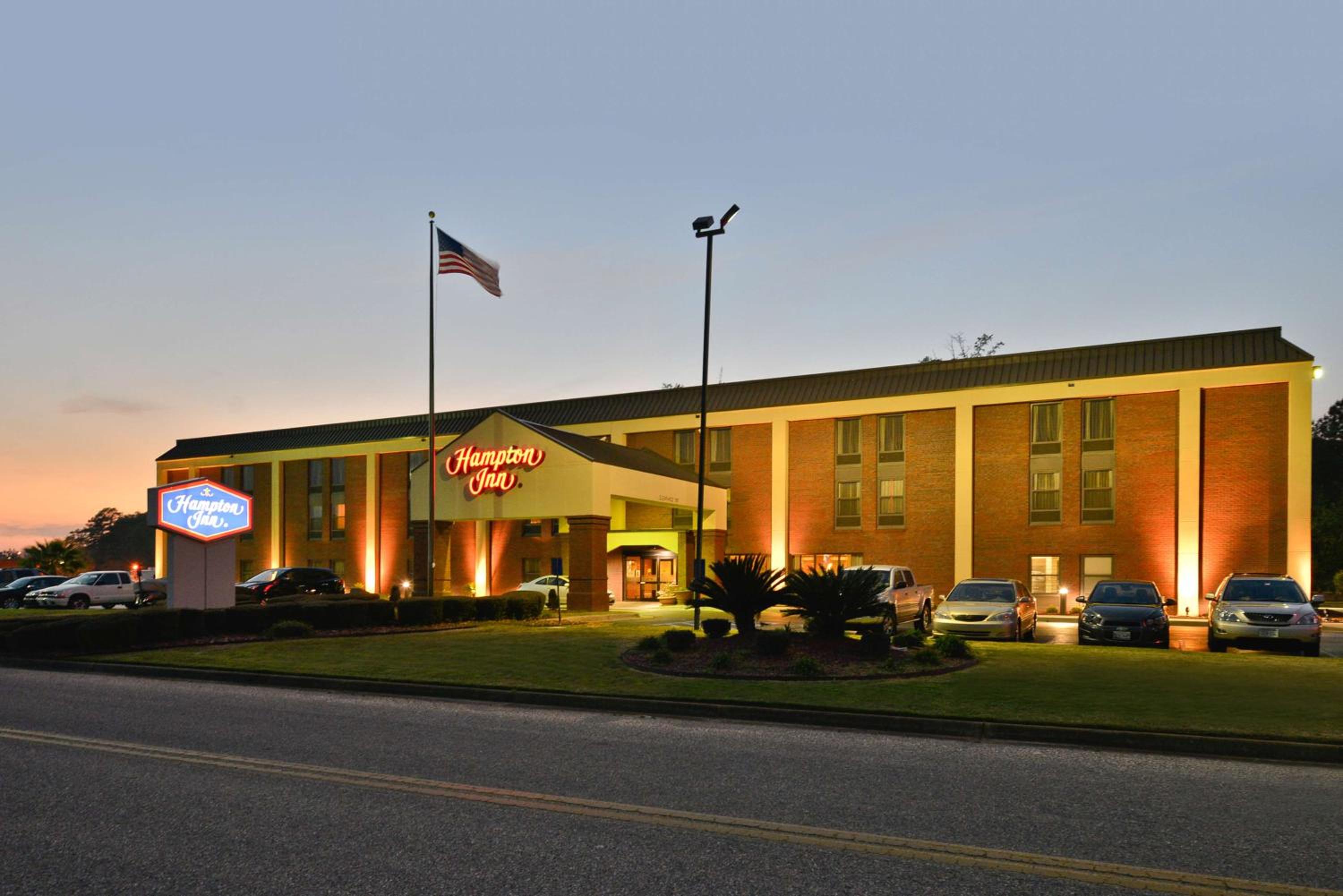 Hampton Inn - Greenville view 3