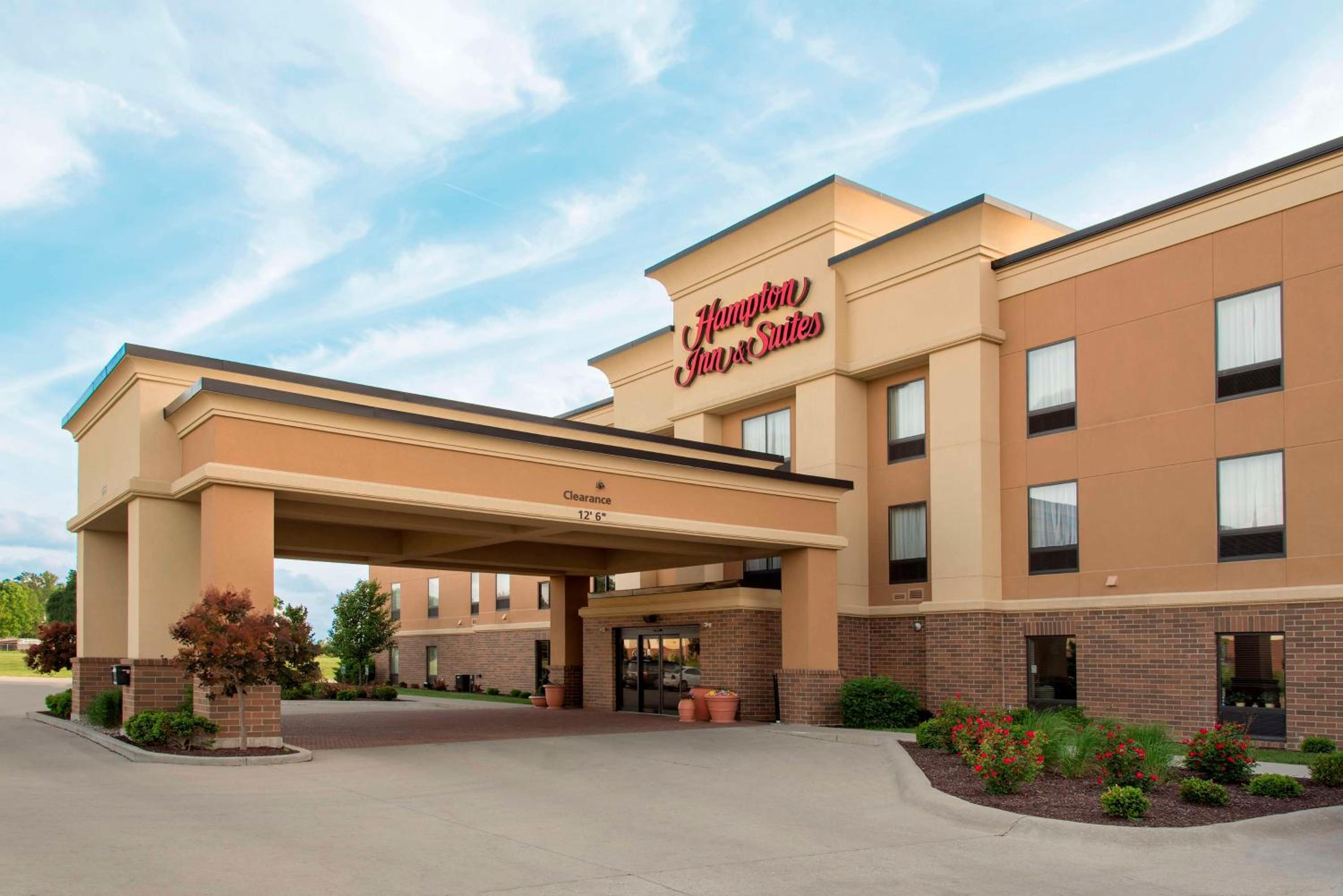 Crawfordsville Vacations - Hampton Inn  Suites Crawfordsville - Property Image 2