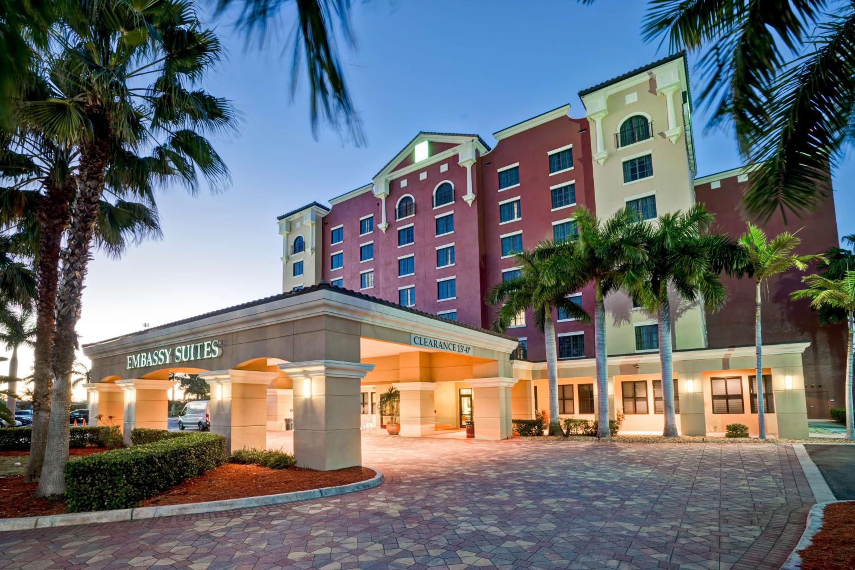Hotel Embassy Suites by Hilton Fort Myers Estero