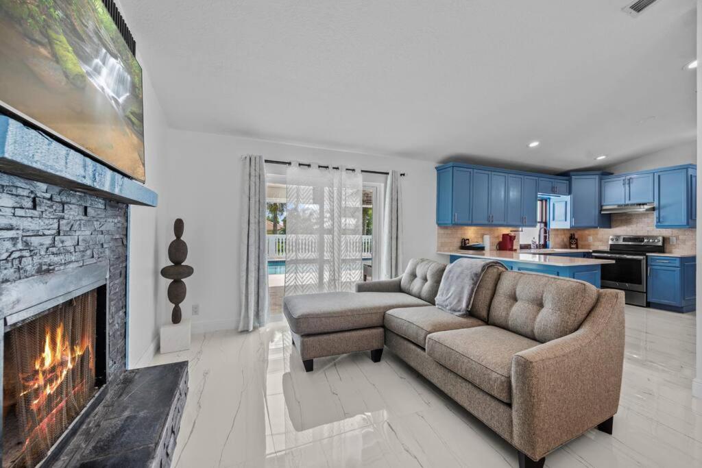 Luxurious Home Near West Palm Beach (Polo) view 3