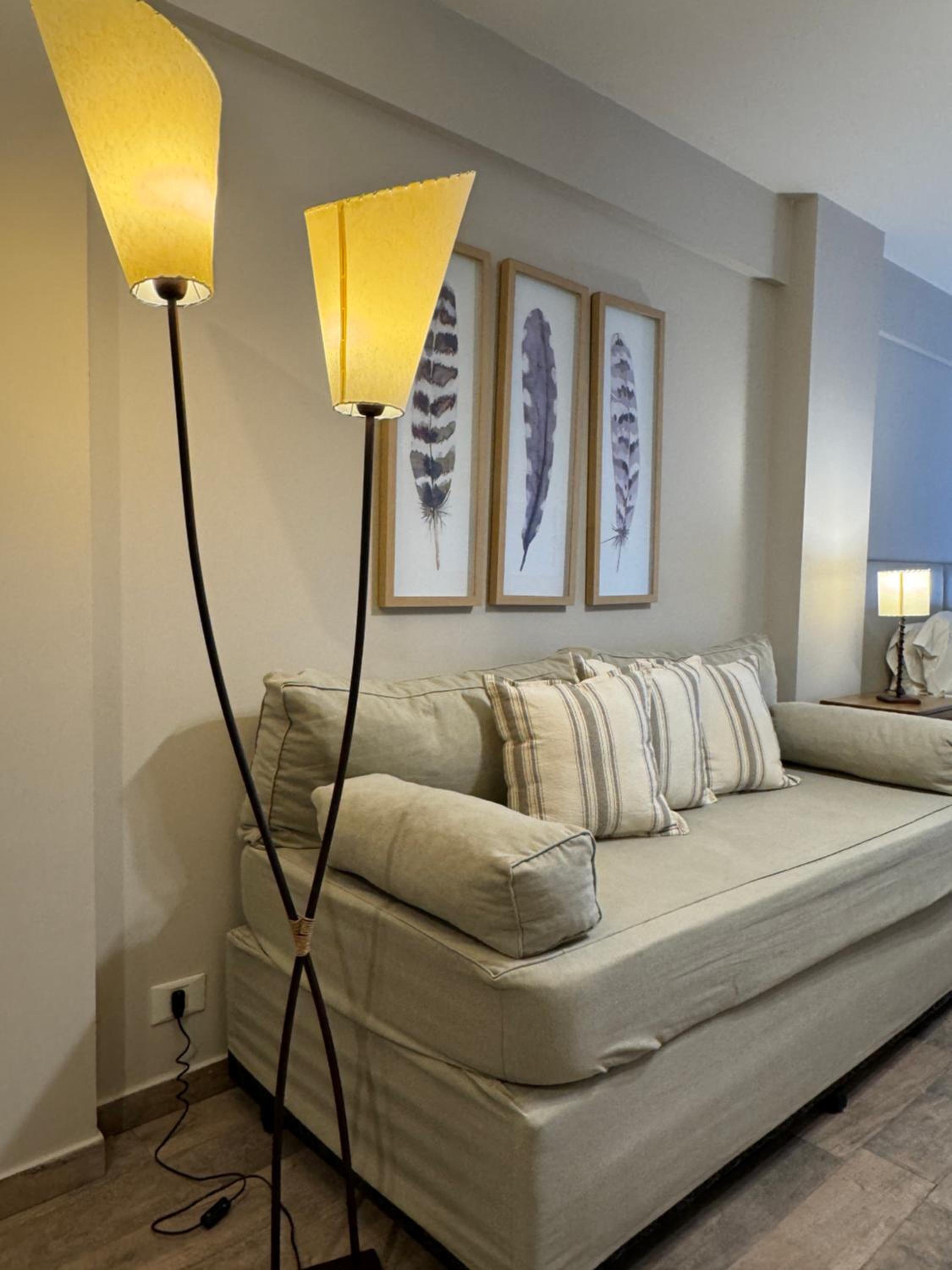 URBANA SUITES & STUDIOS 440