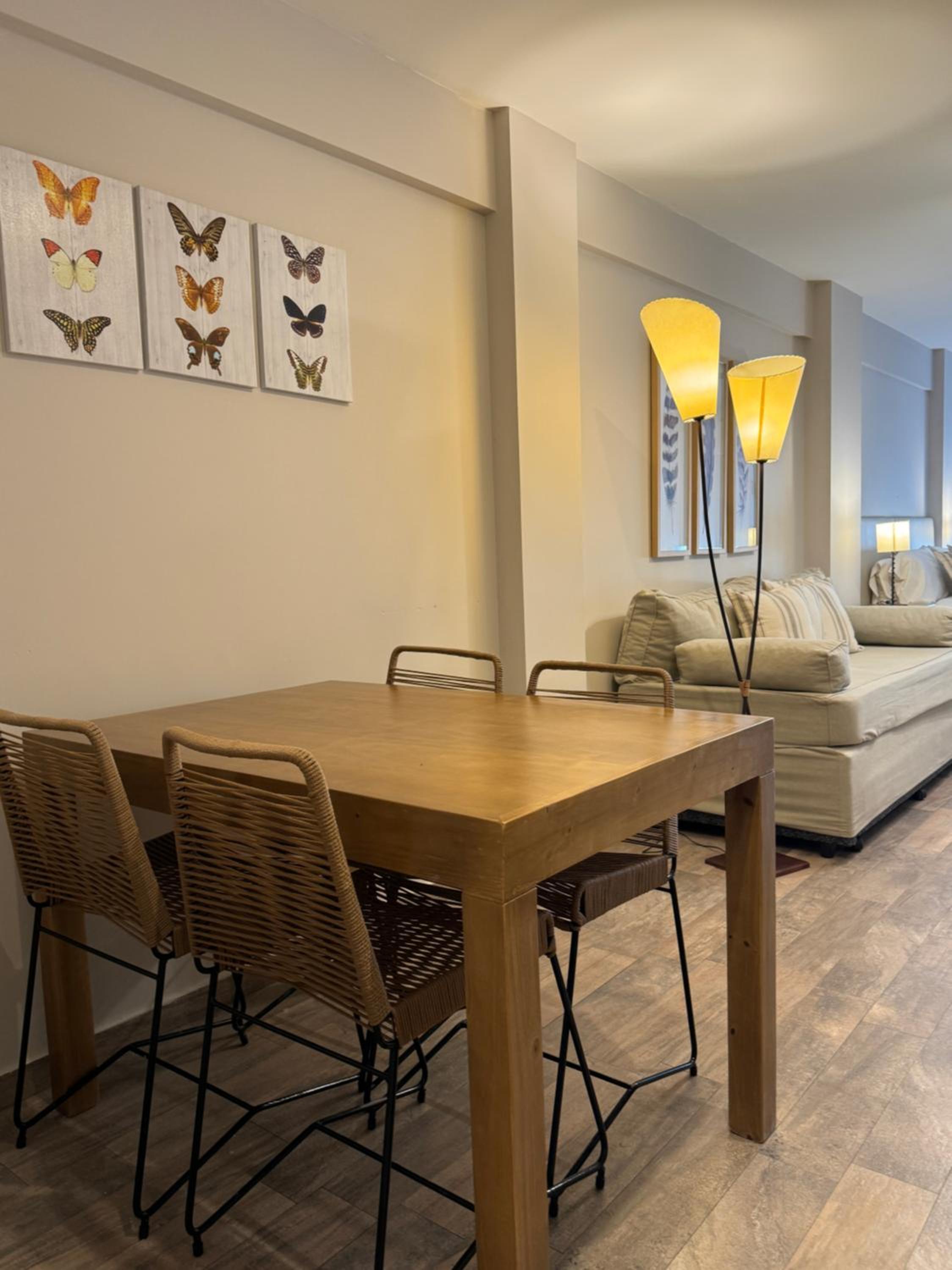 URBANA SUITES & STUDIOS 440