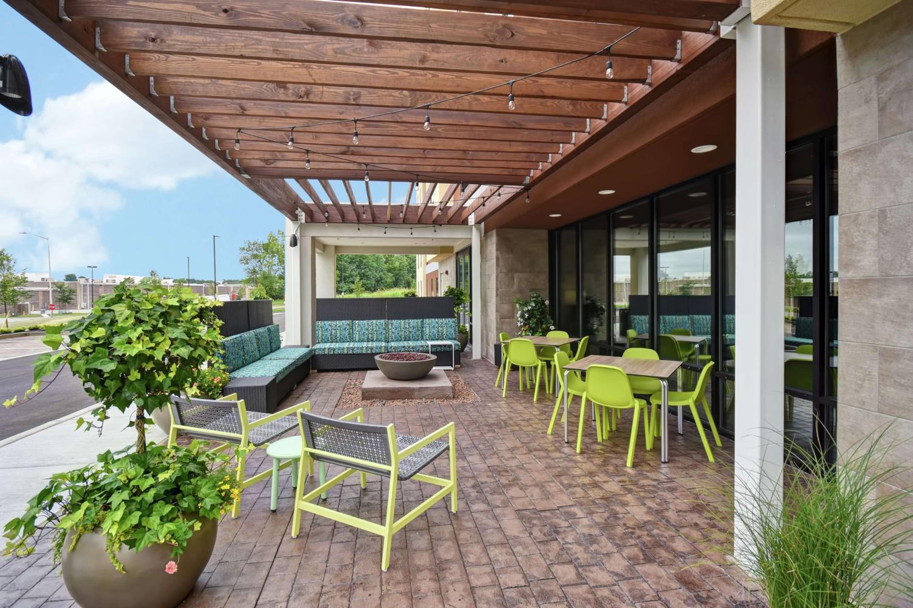 Frankfort Vacations - Home2 Suites By Hilton Frankfort - Property Image 30