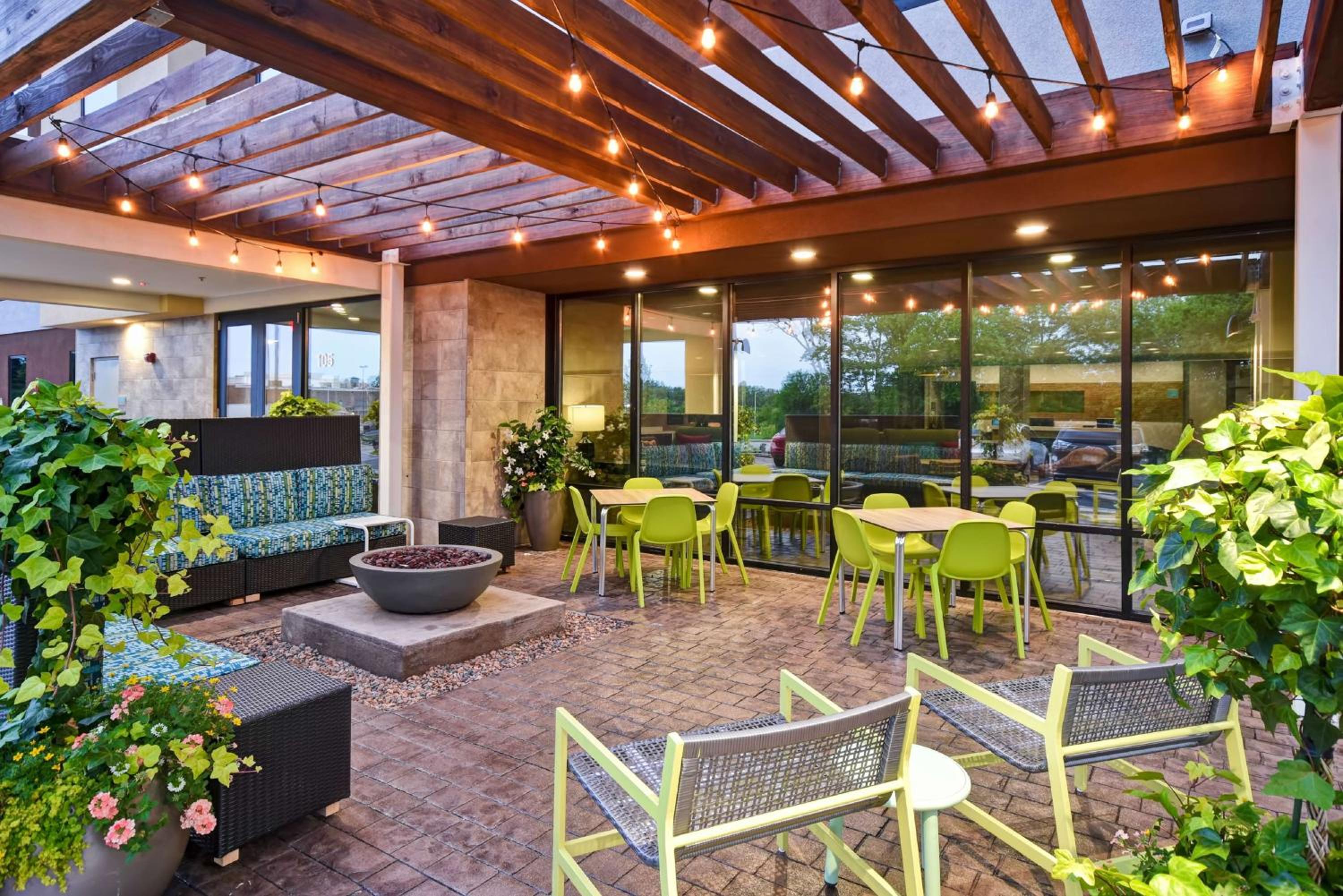 Frankfort Vacations - Home2 Suites By Hilton Frankfort - Property Image 31