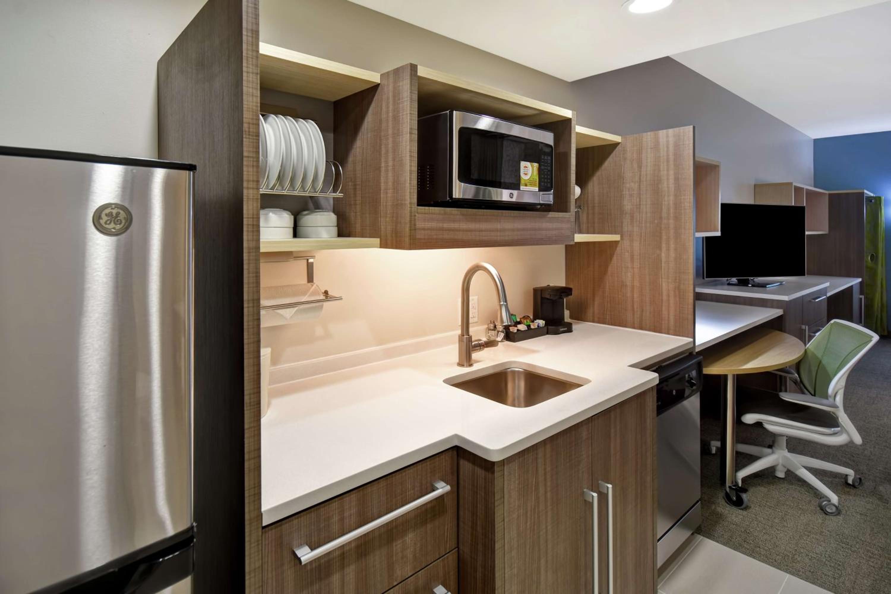 Frankfort Vacations - Home2 Suites By Hilton Frankfort - Property Image 21