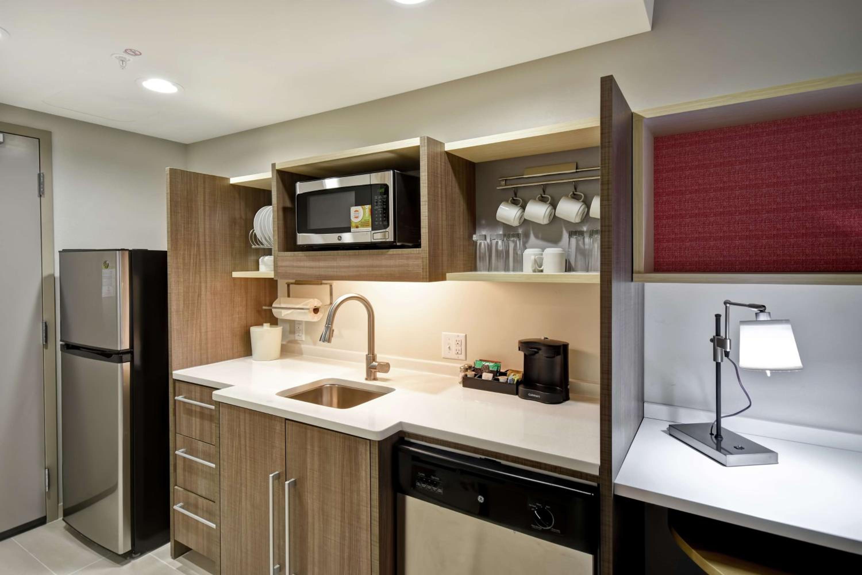 Frankfort Vacations - Home2 Suites By Hilton Frankfort - Property Image 28