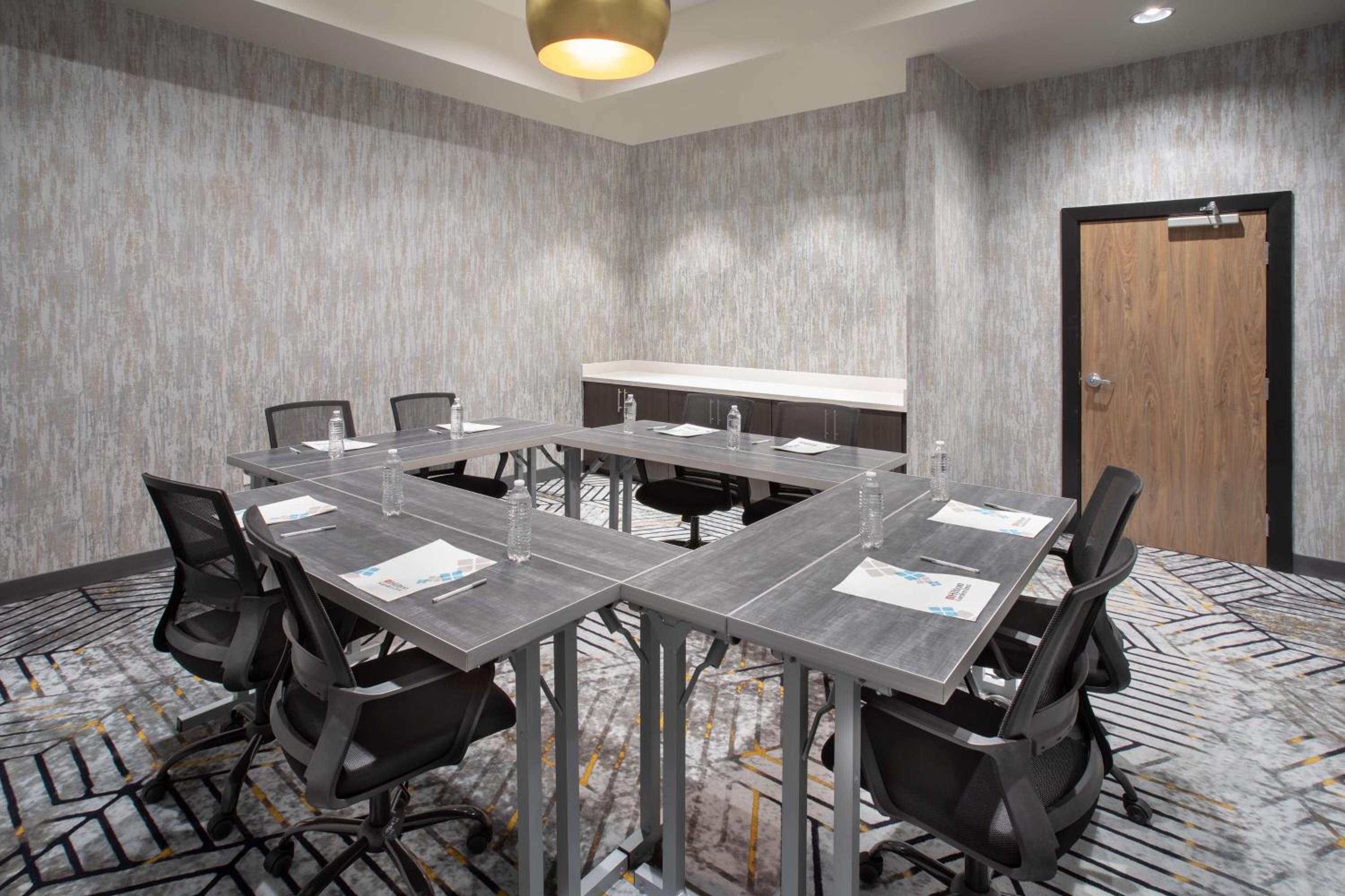 Hays Vacations - Hilton Garden Inn Hays, KS - Property Image 6