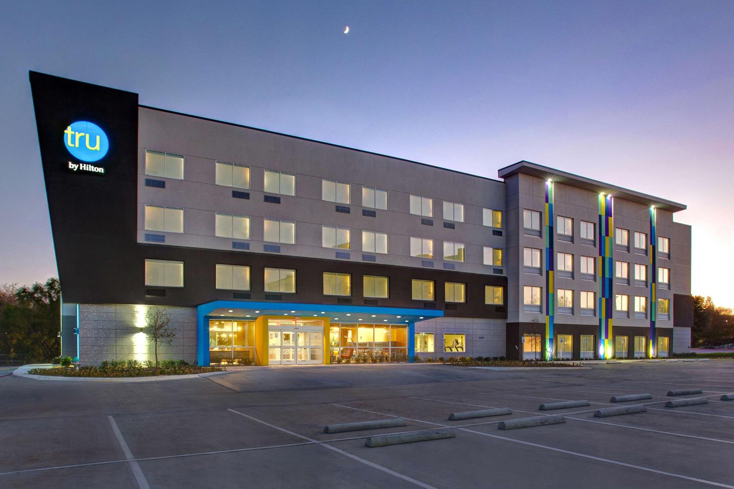 Hotel Tru By Hilton Northlake Fort Worth, Tx - Image 1