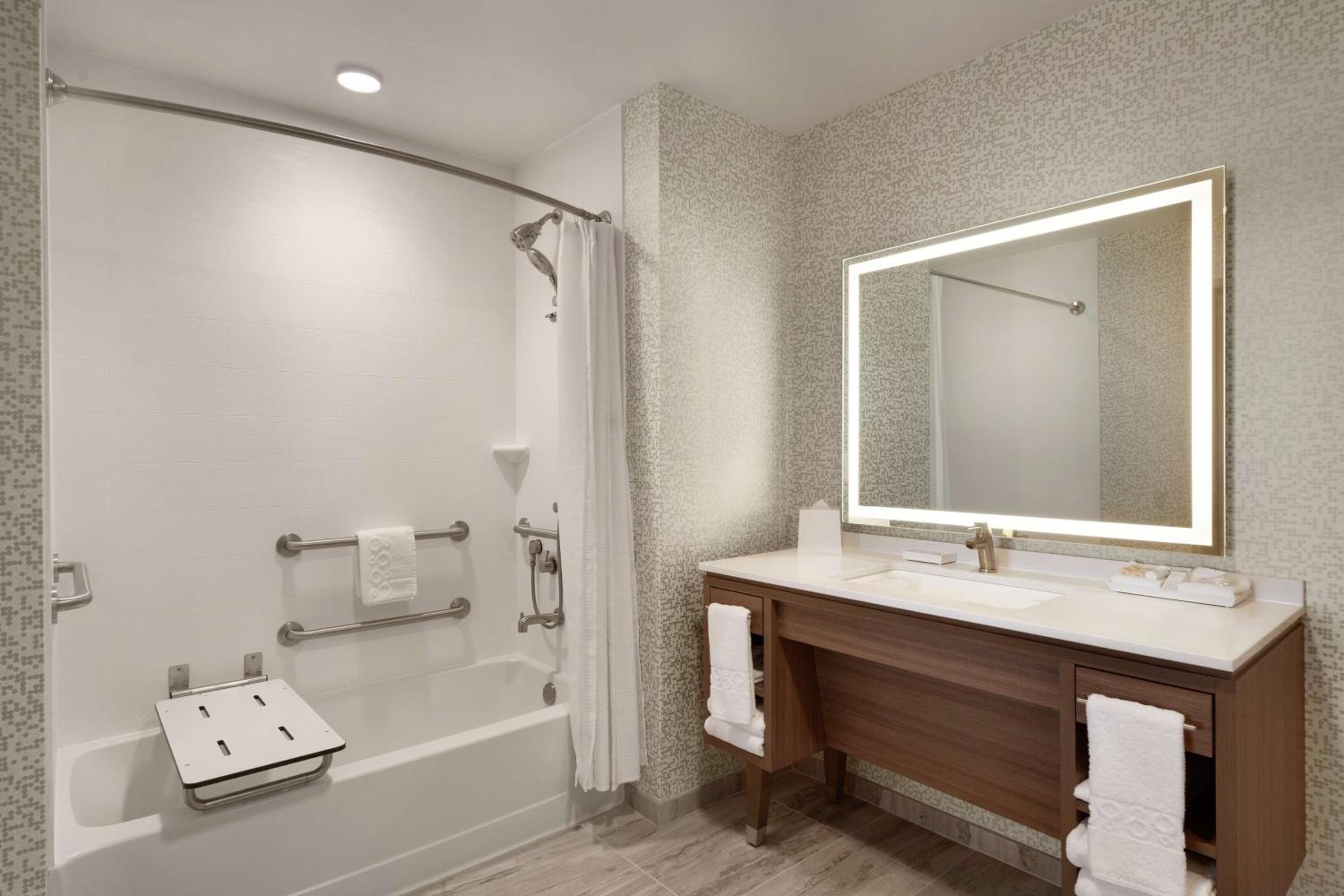Alamogordo Vacations - Home2 Suites By Hilton Alamogordo White Sands - Property Image 7