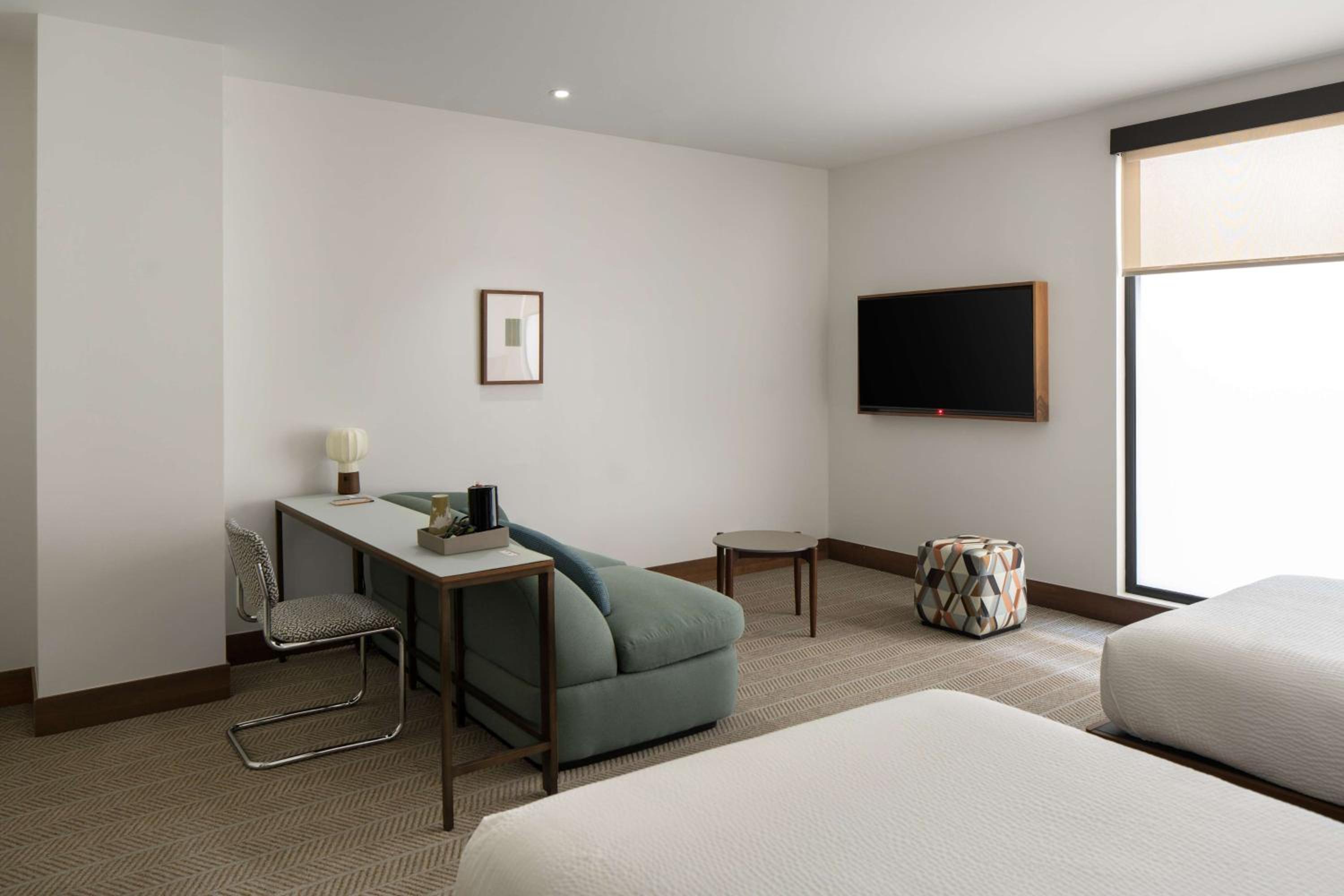 New Haven Vacations - Hotel Marcel New Haven, Tapestry Collection By Hilton - Property Image 8