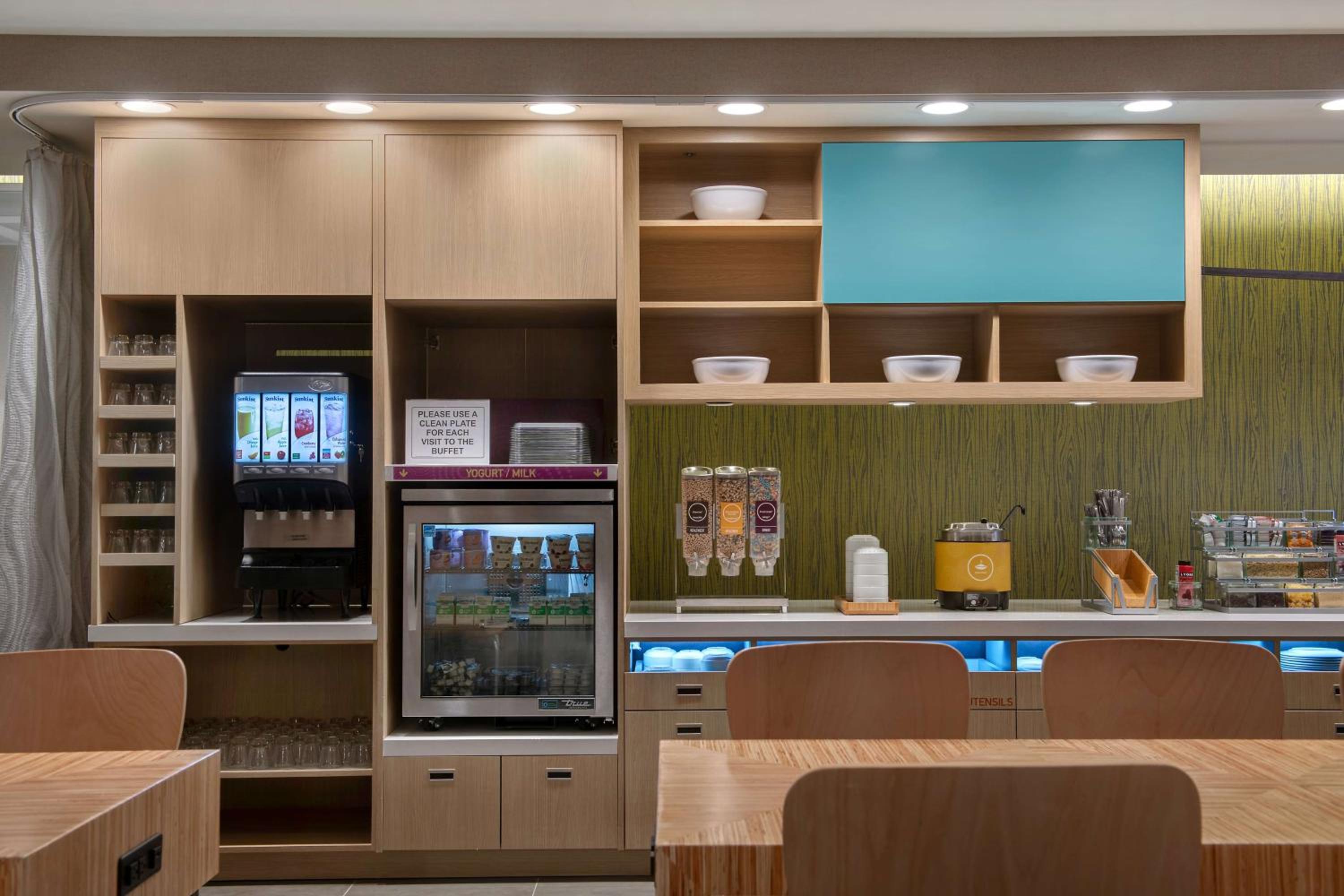 Fayetteville Vacations - Home2 Suites By Hilton Fayetteville North - Property Image 11
