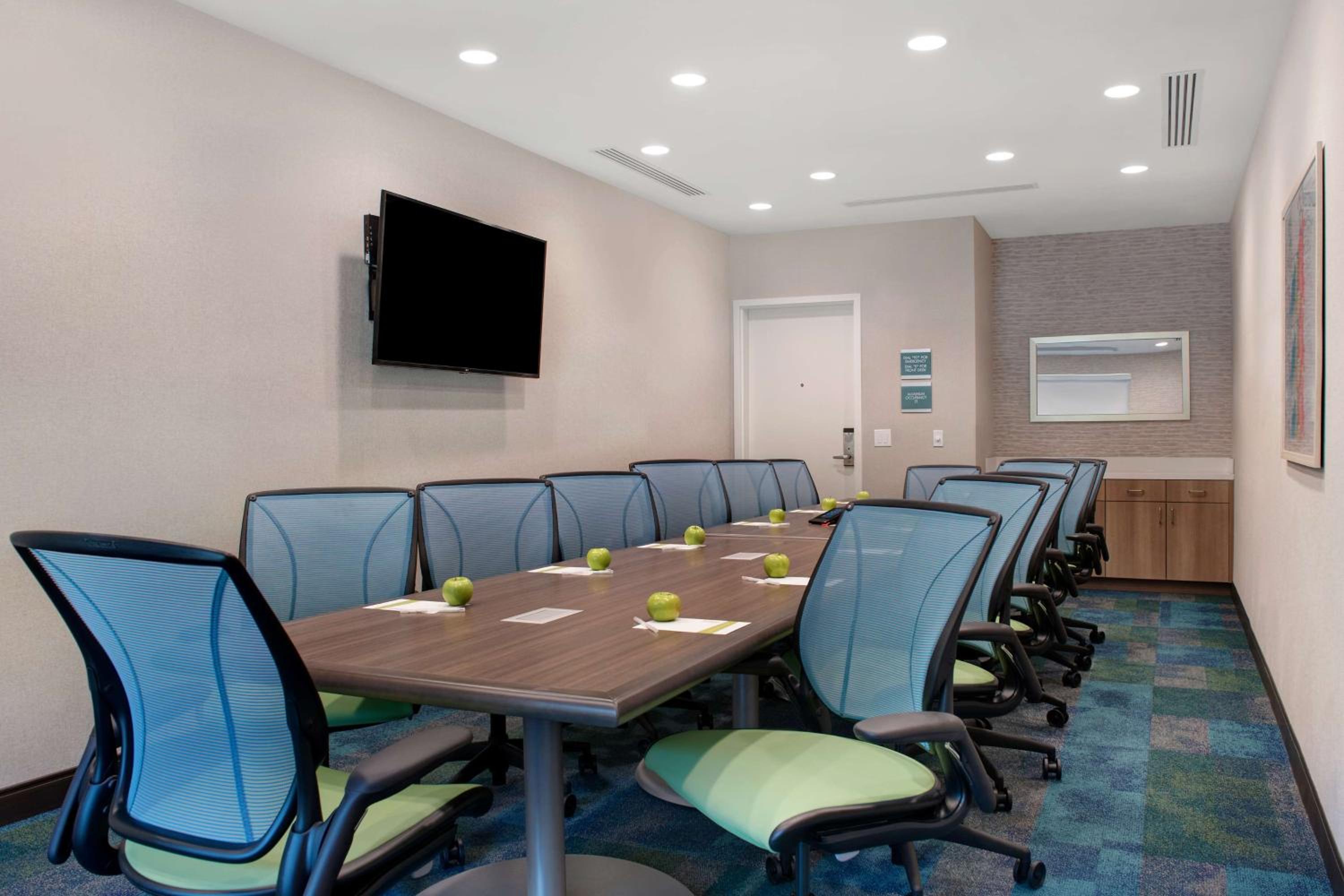 Fayetteville Vacations - Home2 Suites By Hilton Fayetteville North - Property Image 27