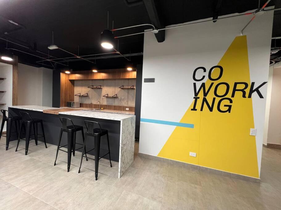 Moderno Loft 5 Estrellas Bogota, WiFi300MB
