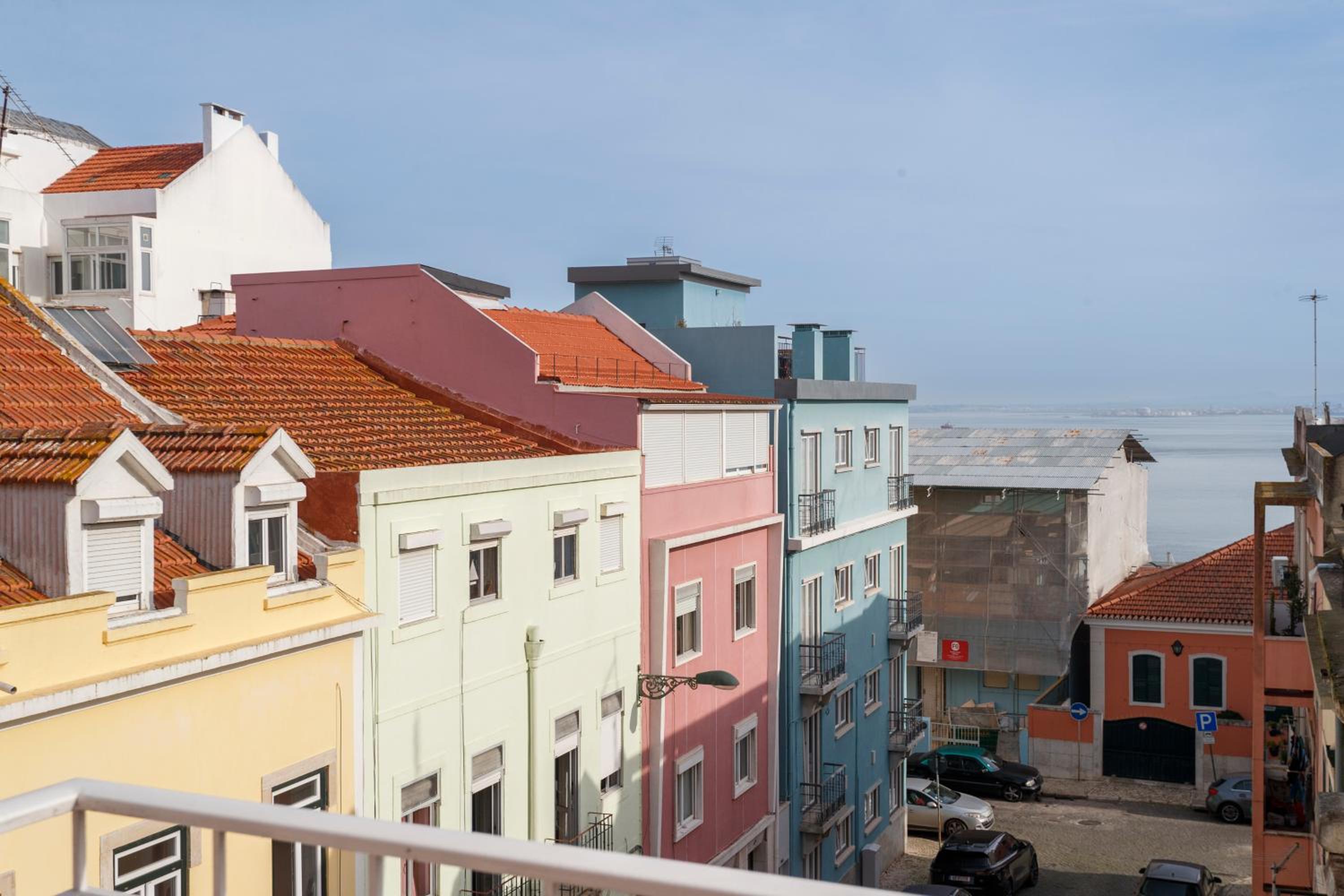 Cortes Apartment in Lisbon Historic Neighborhood view 3