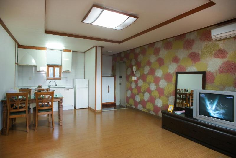 Sanbangsan Hot Spring Pension