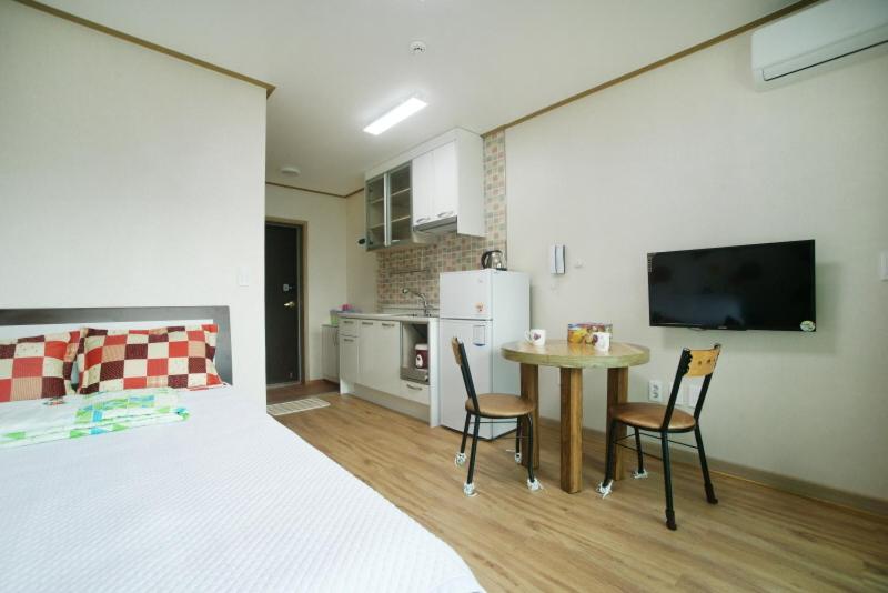 Sanbangsan Hot Spring Pension