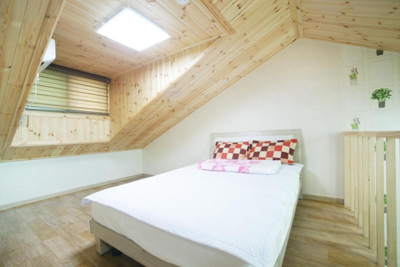 Sanbangsan Hot Spring Pension
