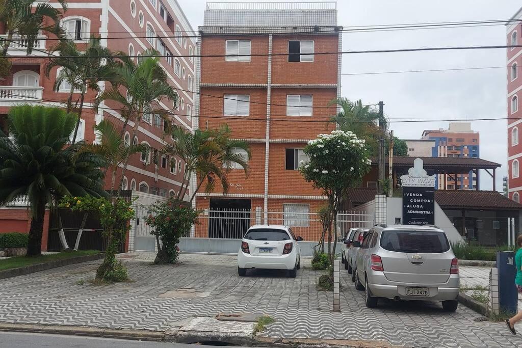 aptamento próximo a praia tupy, na baixada santist