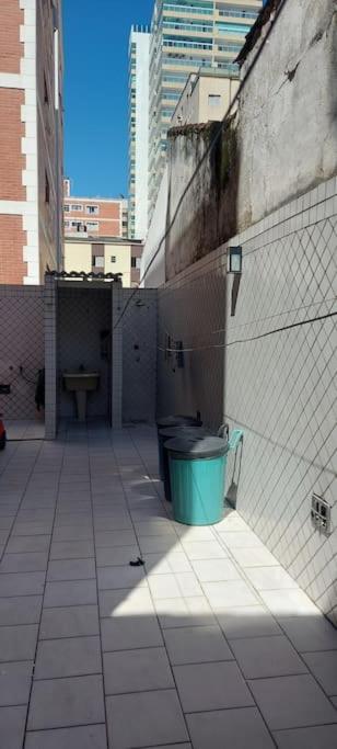 aptamento próximo a praia tupy, na baixada santist