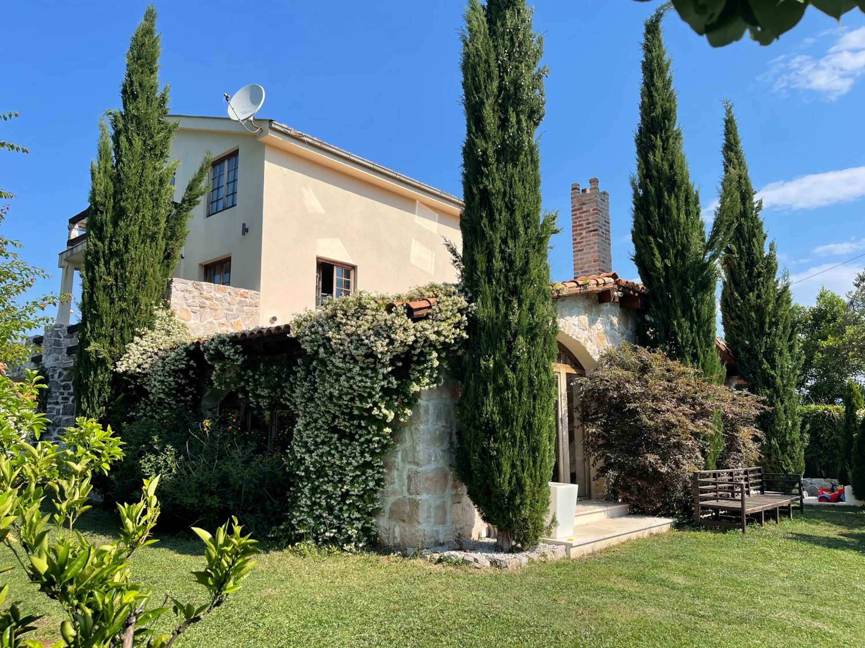 Villa Mediterranea view 2