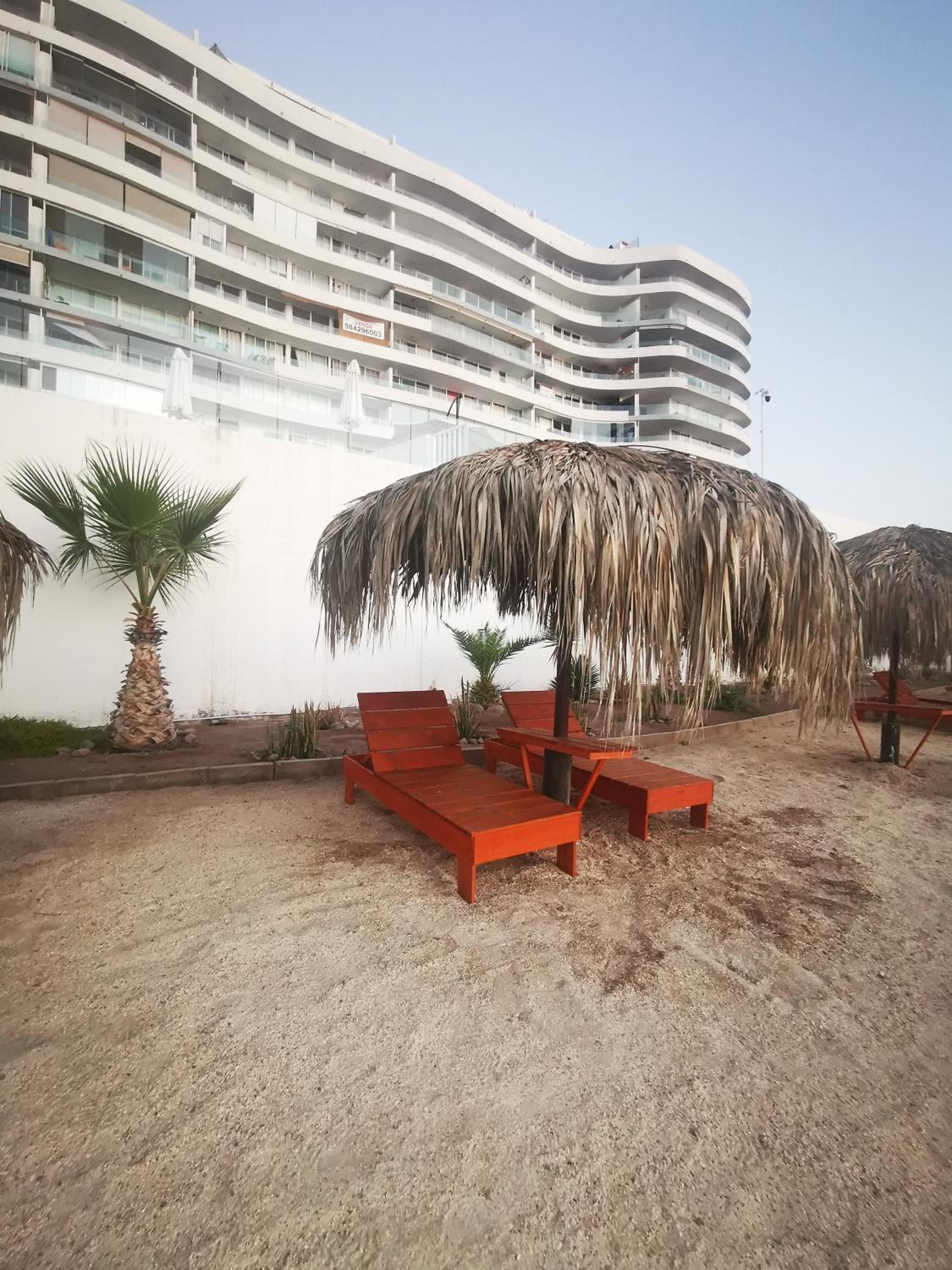 A orillas de la playa c/ piscina