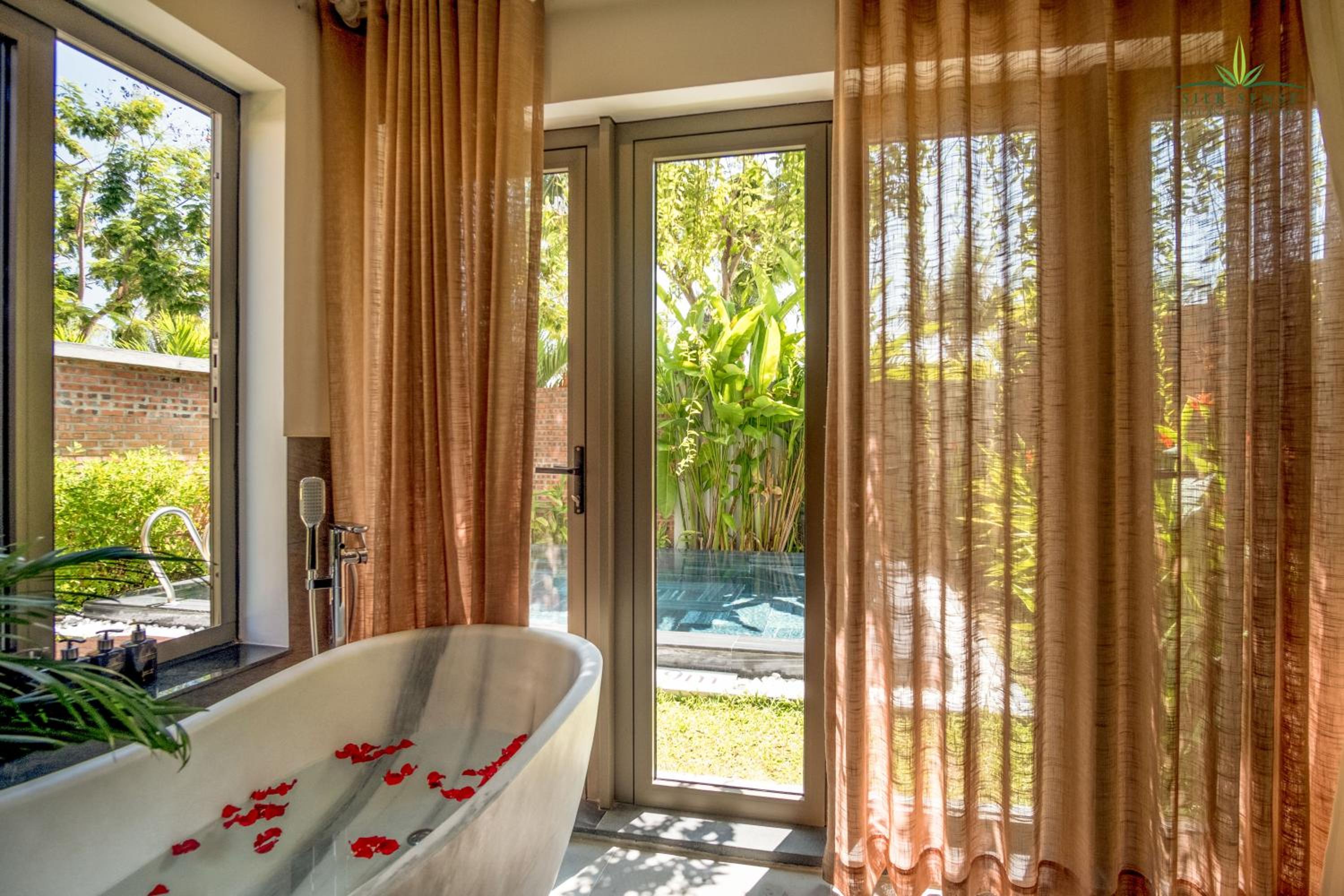 Silk Sense Hoi An River Resort - Green Luxury Escape