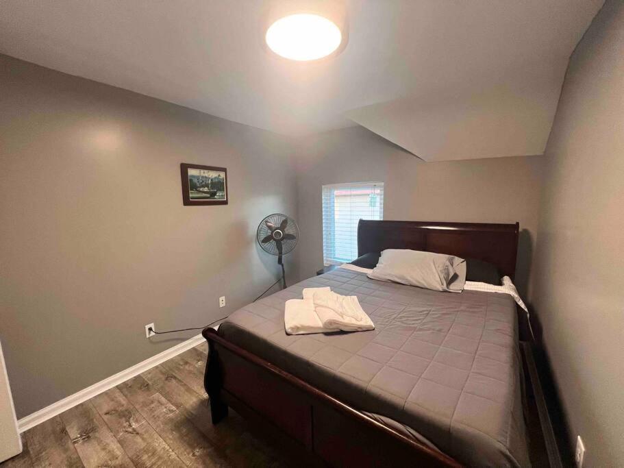 Charming Victorian Vacation Rental - Walking Distance BART view 3