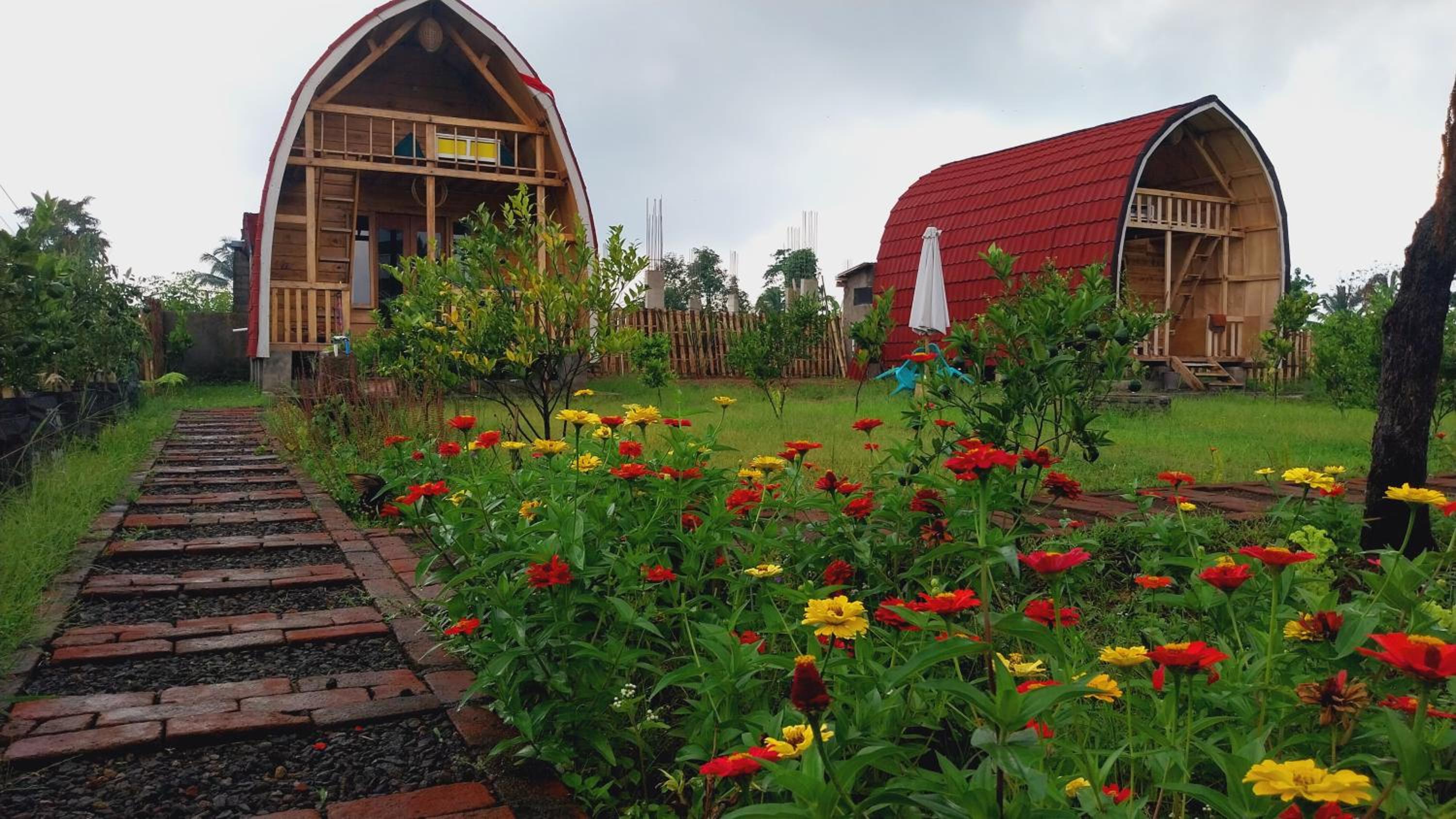Raturinjani homestay