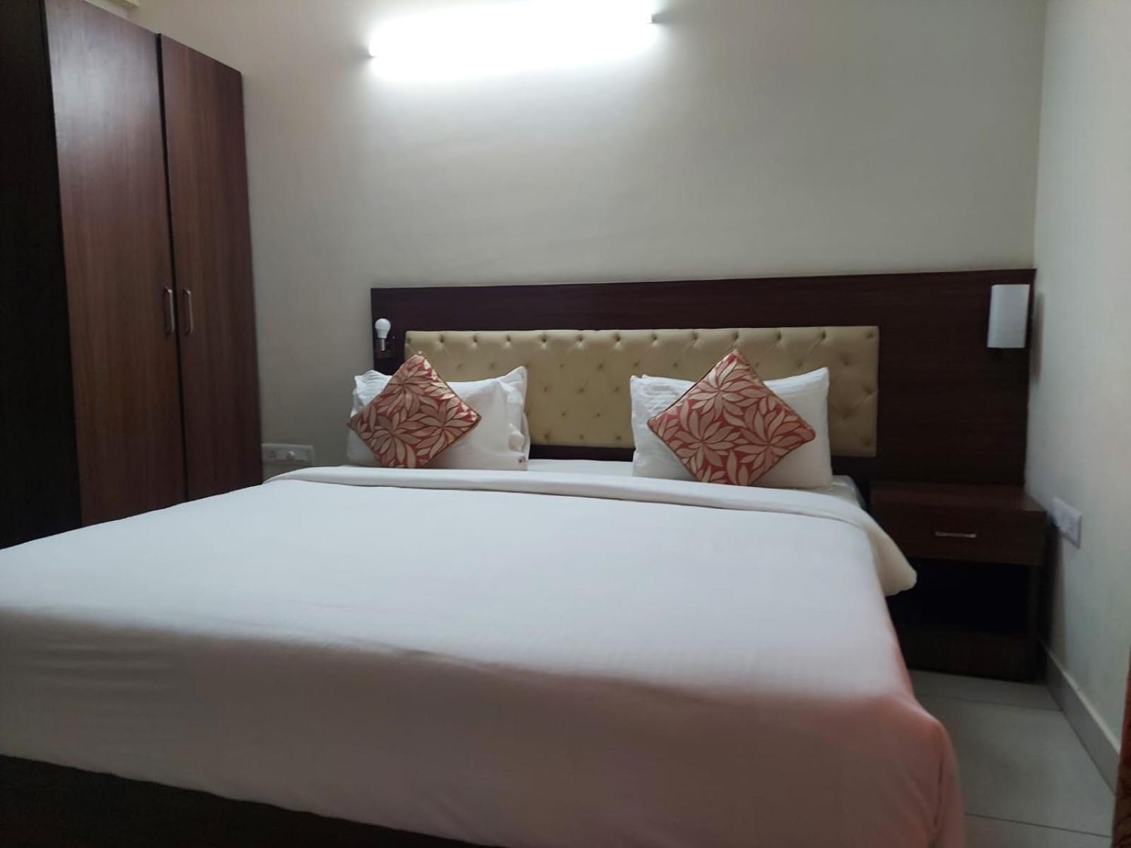 Addresscastlr2bhkServiceApartments