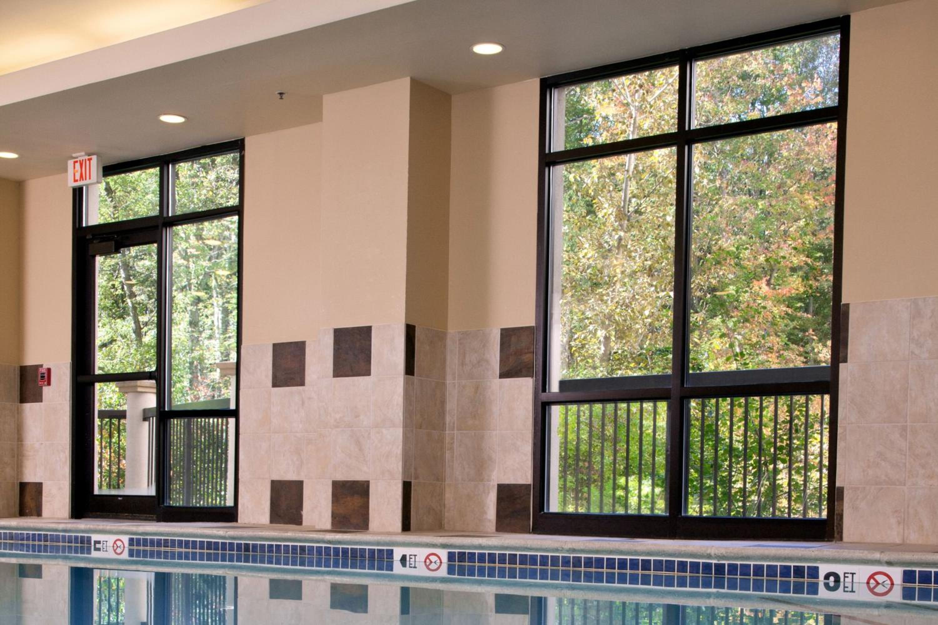 Courtyard Boston Woburn/Boston North - Property Image 4