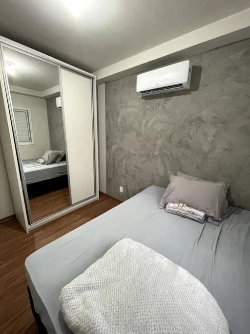 Solar Di capri - Lindo apto com AR CONDICIONADO e próximo ao parque NEY BRAGA EVENTOS