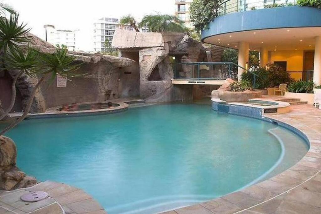 Landmark Resort Mooloolaba 4th Floor Apartment with a View