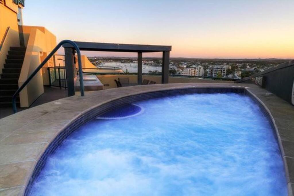 Landmark Resort Mooloolaba 4th Floor Apartment with a View