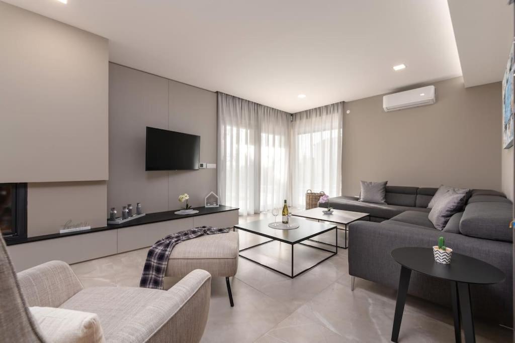 Villa Panamera by Briskva