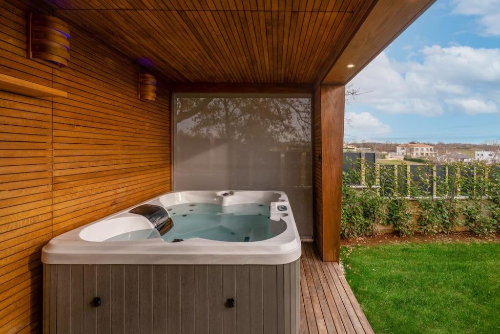Villa Panamera by Briskva