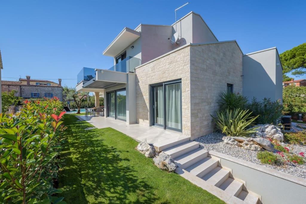 Villa Panamera by Briskva