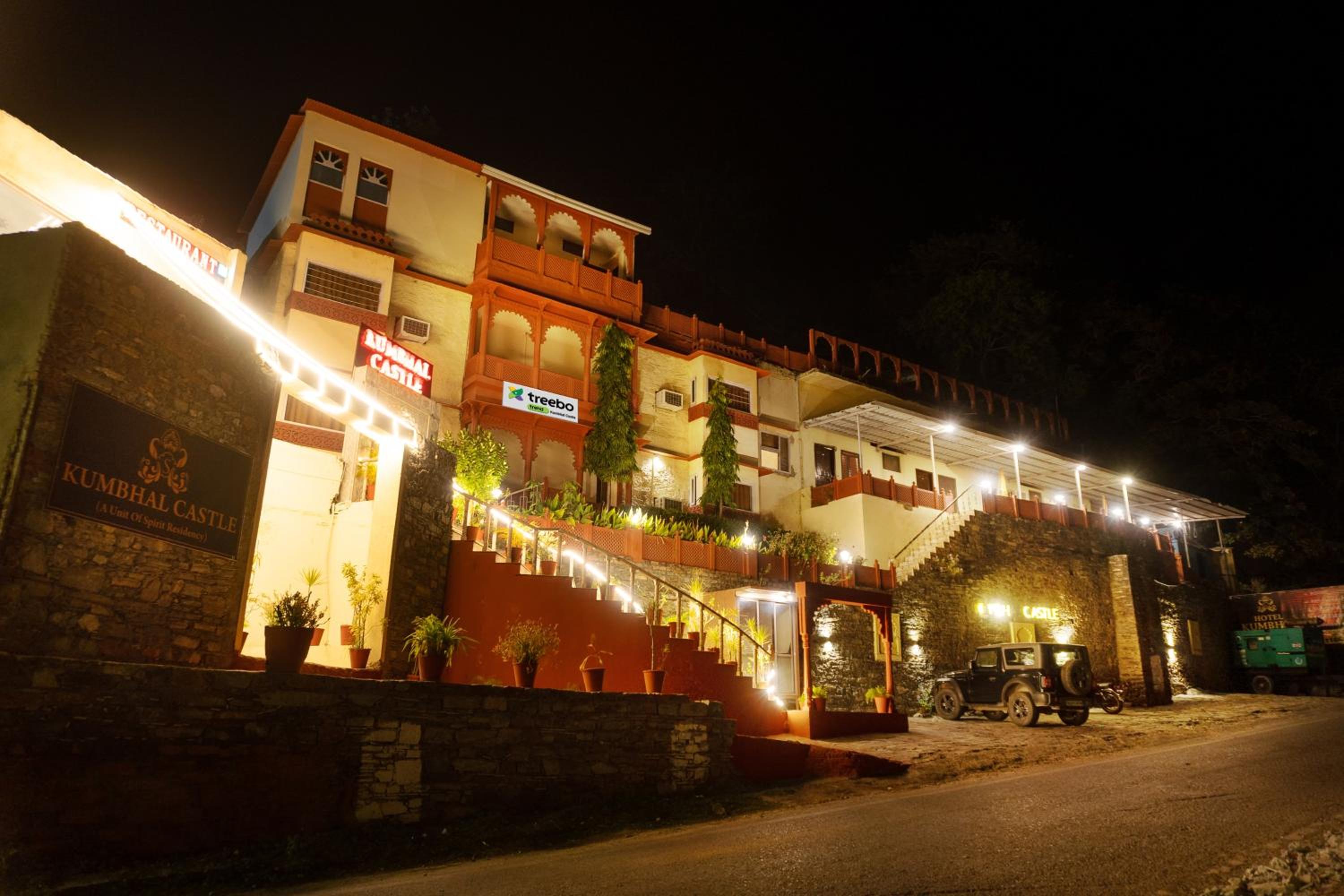 Treebo Kumbhal Castle, 2 Km From Kumbalgarh Fort