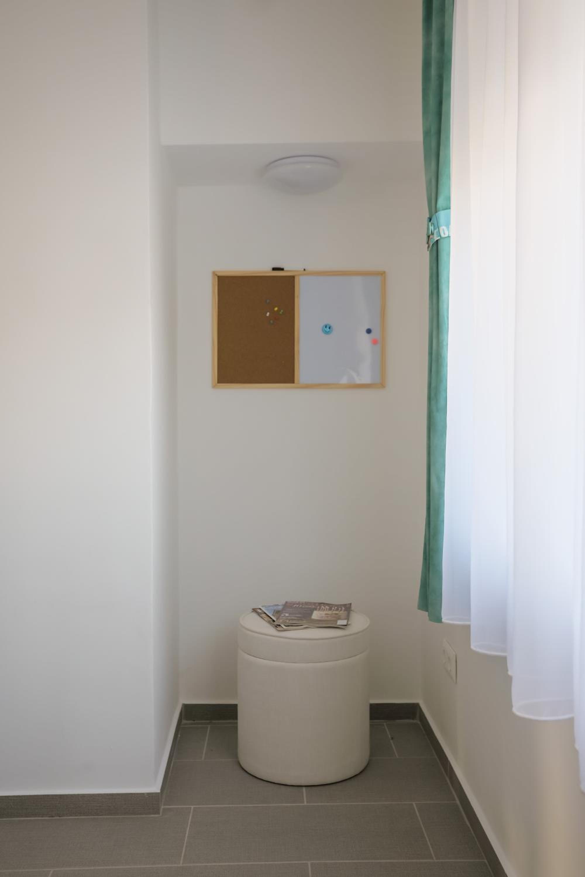 Photo 33