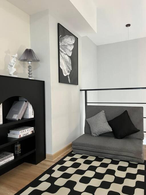 KLCity High Floor NewDuplex 8-10pax