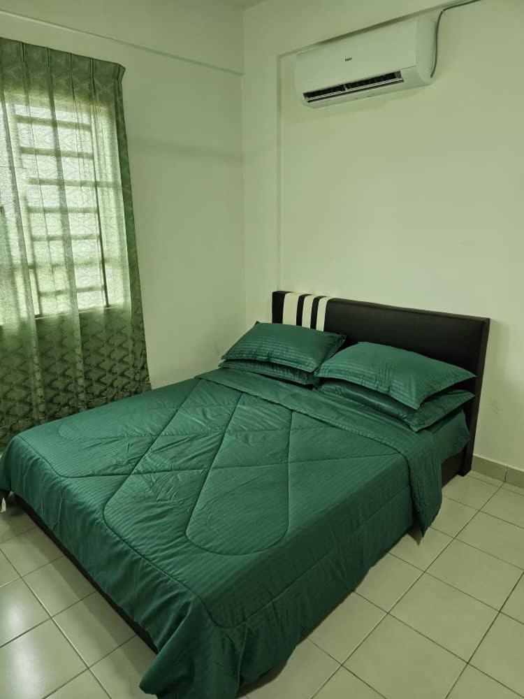 Seberang Jaya Family Pool Homestay Near Hospital 3 Bedroom Aircond 2 Bathroom & Family Room Aircond
