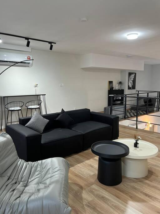 KLCity High Floor NewDuplex 8-10pax