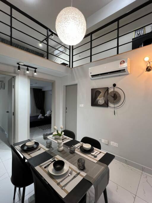 KLCity High Floor NewDuplex 8-10pax