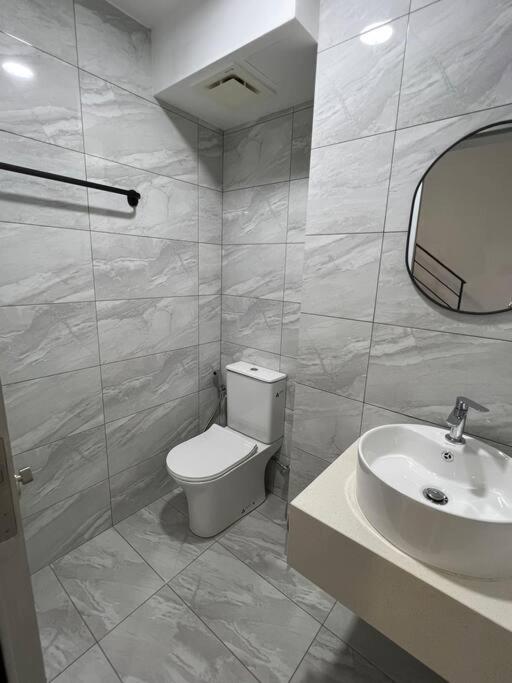 KLCity High Floor NewDuplex 8-10pax