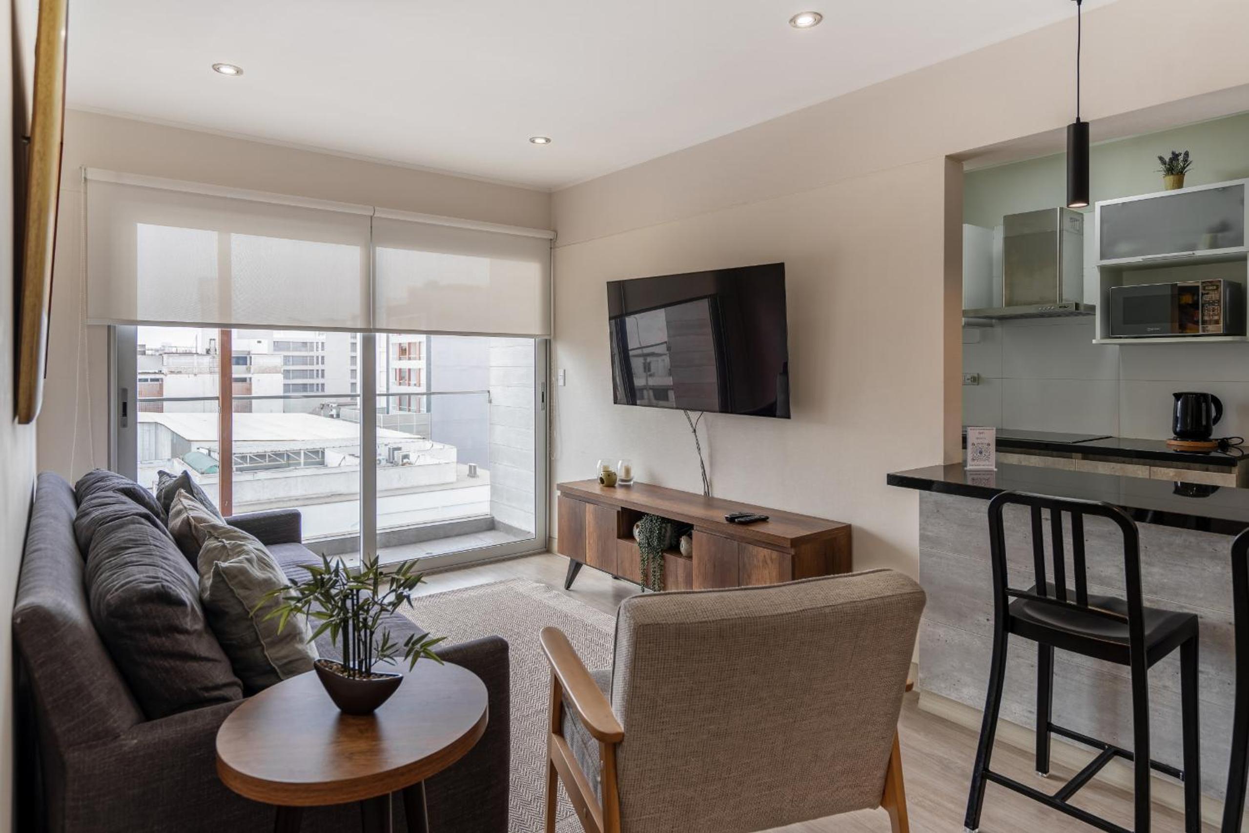 Modern 1BR Loft close to the seawalk of Miraflores