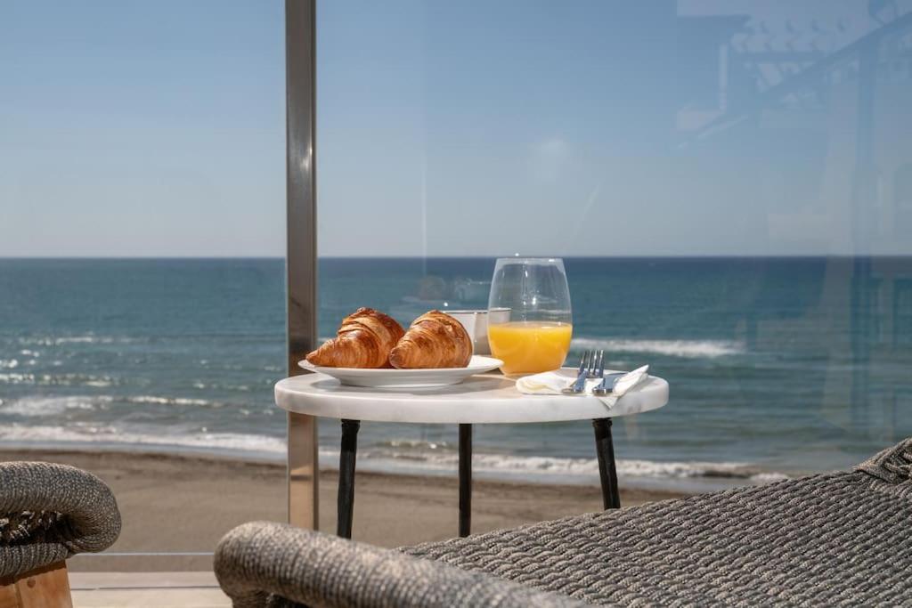 Lujoso apartamento primera línea playa y céntrico