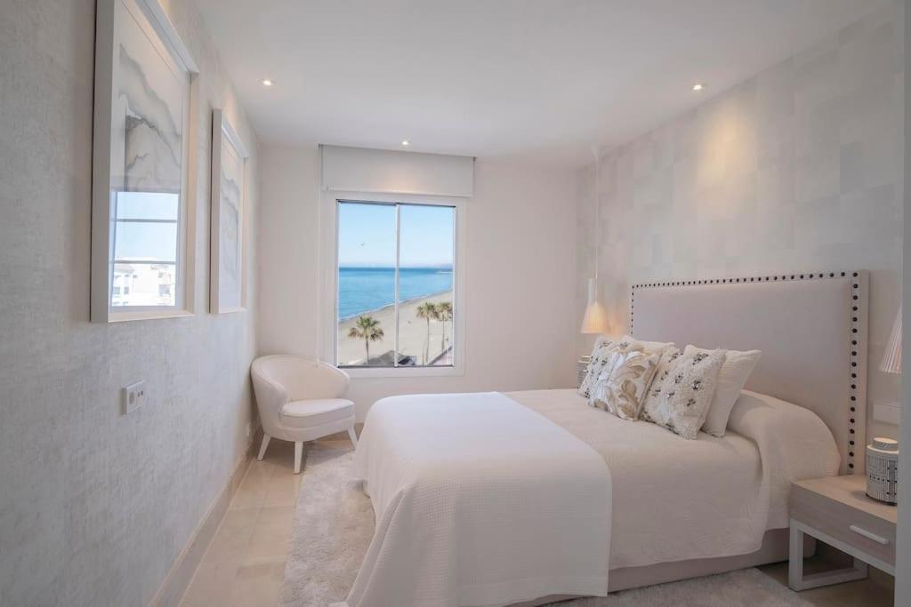 Lujoso apartamento primera línea playa y céntrico