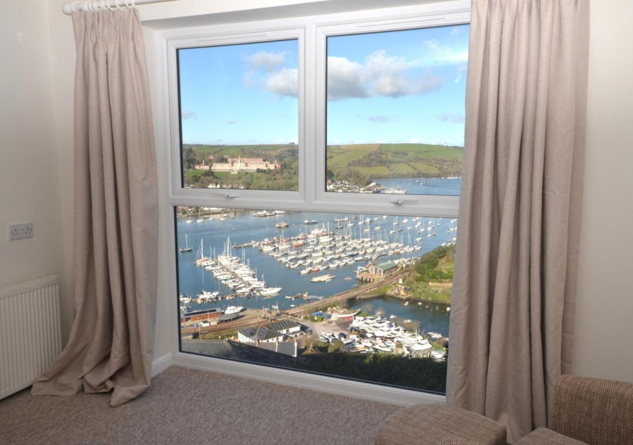 4 Bed in Kingswear oc-bc135